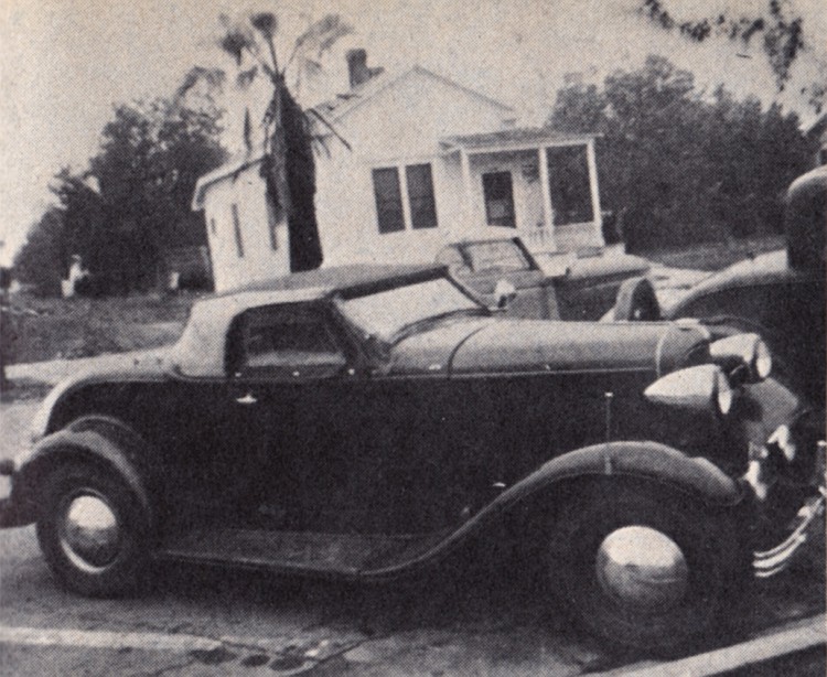 1932 Ford Cabriolet with chopped windshield and Padded top